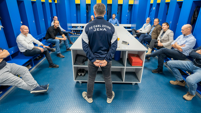 Bildungs Tour Adhoc Arena