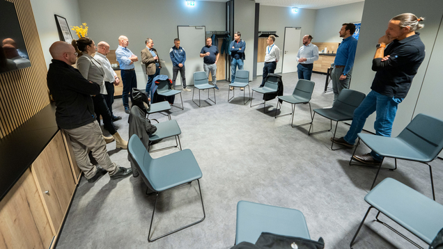 Bildungs Tour Adhoc Arena